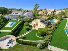 Little Paradise: Private Luxury Villa