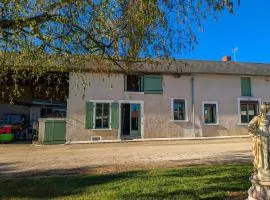 Gîte familial avec piscine partagée, terrasse et WiFi - FR-1-591-635