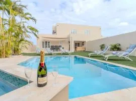 Modern 3BR 3BA with Pool Villa Twin A by Bocobay