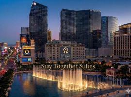 Stay Together Suites - Condominium In The Heart Of The Strip Sleeps 12 - NO RESORT FEE, hotel din Las Vegas