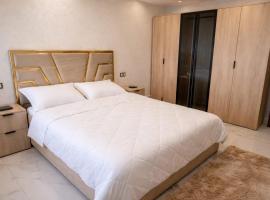 Modern and quiet apartment in Selouane, hotel din Selouane