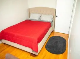 Cozy Private Room Urban Haven 3BR Fall River