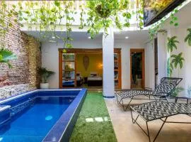 House with Private Pool & Rooftop