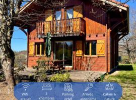 Chalet de la Goutte - Calme Nature, hotel a Champdray