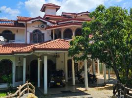 Winter Palace Lakeside, Hotel in Embilipitiya