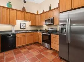 Sarasota Family Stay Near Beach & SRQ Airport sleep 11