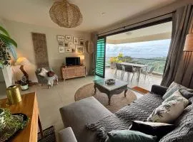 Cocoon - Awesome view, cosy 1bdroom AC with pool