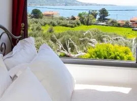 Cozy House with Amazing View and Unique Outdoor!