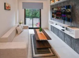 Cozy 1BR Desk Pool & Terrace