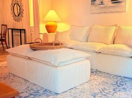 Maine Charming coastal Stay, 3BR, sleep 6, walk to the town, 4 min to Portsmouth, hotel em Kittery