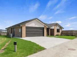Riverside Retreat - Waipu Holiday Home