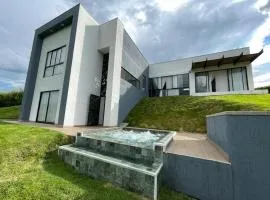 Casa Inteligente cerca a Quimbaya y el parque del café