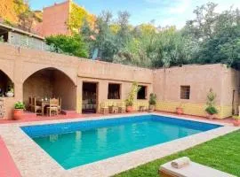 Ouberge 'loassis house