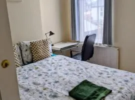 Homestay in NG5 area