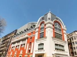 Palacio Bellas Artes San Sebastian, Curio Collection Hilton