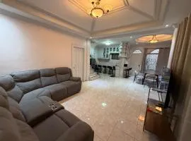 Near SMX 25 Guest Home 4BR 4CR Game Rm Staff Rm