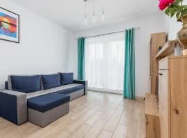 Przytulny Apartament Blisko Zatoki Wrzosowskiej by Noclegi Renters