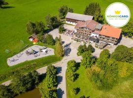 Familienhotel Löwen, hotell i Nesselwang