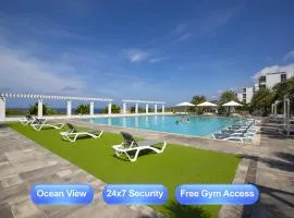 Magna Vista Apartment Pool and Gym