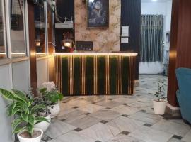 वाराणसी में, होटल The Girdhari Varanasi