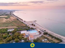 Club del Sole Roseto degli Abruzzi Easy Camping Village, hotel din Roseto degli Abruzzi