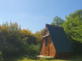 Cabane insolite La Corneille - Proche Rochefort-en-Terre, hotel a Pluherlin