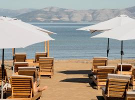 Ionian Blue Beach Hotel - Adults Only – hotel w mieście Kavos