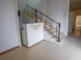 Nura Hotel