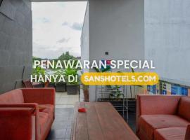 Sans Hotel Absari Yogyakarta, hotel i Durenan