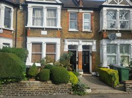 The blue international inn, khách sạn ở London