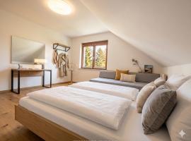 W-Apartments - Spacious Parking, EV-Station, Washer & Private Garden, hotel i Offenburg