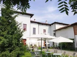 Appartamenti vista Corte con Giardino - Arena Po - Pavia