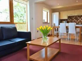 Scandi Style Bracken Lodge with Private Decking Sleeps 6