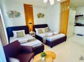 Family-friendly Staycation in Palawan with Balcony & Free Pool Access - B2 5DiamondB