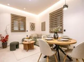 Alavastros City Center Mini