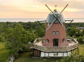 Windmill with the best sunset view, hotel di Borgholm