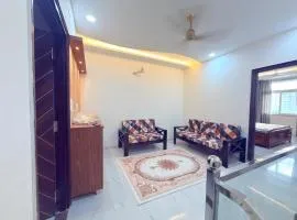 Elegant Villa Getaway Near Kendra Vihar & D-Mart