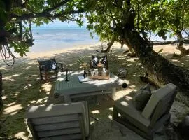 RAVENALA Lodge, Bungalow et Villa sur plage privée