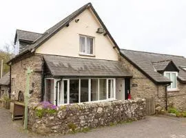Dunkery Cottage Wheddon Cross