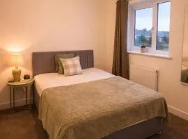 Contemporary 3-Bedroom Home Quiet Rotherham Location with Parking