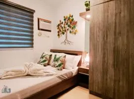 Palawan 2BR Vacation Rental with Balcony, FREE Pool, Gym & Parking near Airport - B2 5MoonstoneB