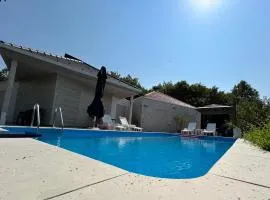 Woodrock Villa