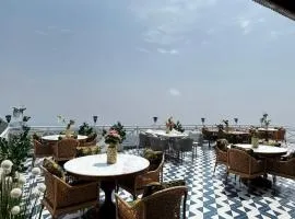 The Nathuli Manor - Pure Veg Stay, Near Mall Road with Free Parking & Shuttle