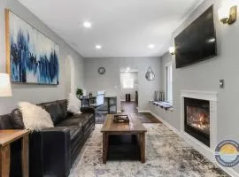 Charming Pet-Friendly Lake Retreat