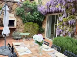 La Maison Rosie, Charme bourguignon, terrasse, Lac de Laives