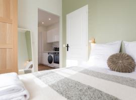 Residence TOYANA - Cozy Appartements - Proche Aéroport & Parking, hótel í Pessac