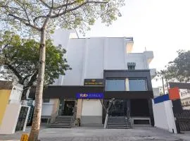 FabHotel The White Cliff Inn - Near Max Hospital Saket