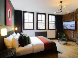 Stylish Northern Quarter Studio, Ideal for Leisure & Work Stays