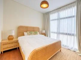 4BR Villa in Al-Fujairah with Beach Access