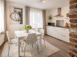 Le Studio by La Reine City Center, hotel i Spa